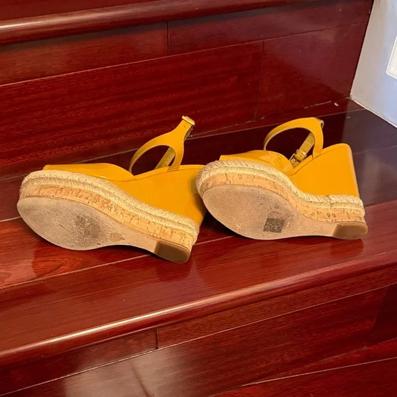 Gucci Mustard Yellow Patent Wedges - Picture 4 of 6